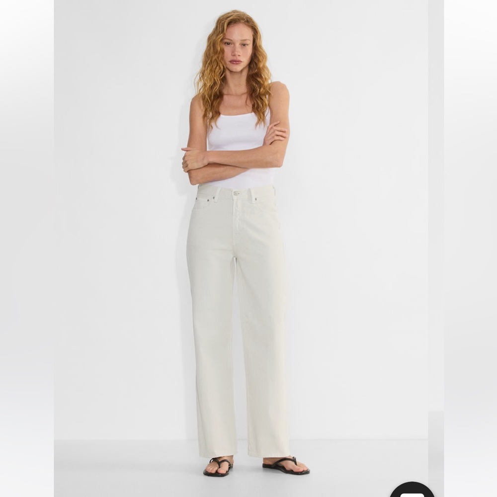 NWT - Aritzia Denim Forum The Farrah Hi-rise Wide Jean